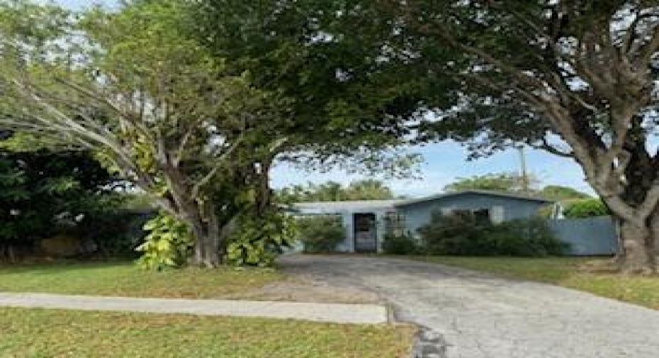 513 Lindell Boulevard, Delray Beach, Florida 33444, 2 Bedrooms Bedrooms, ,1 BathroomBathrooms,Single Family,For Sale,Lindell,RX-10940842
