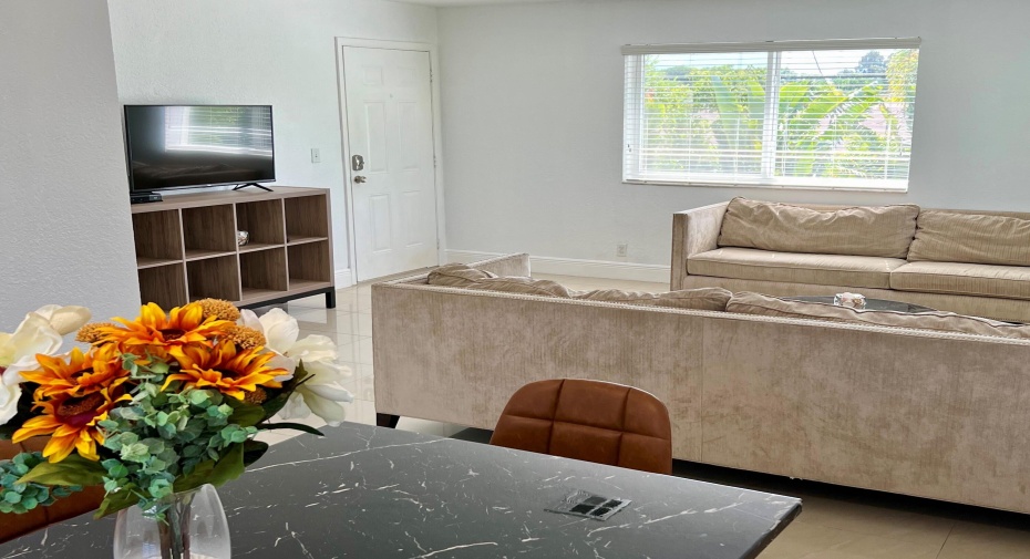 1105 S Federal Highway Unit 14, Lake Worth Beach, Florida 33460, 1 Bedroom Bedrooms, ,1 BathroomBathrooms,Residential Lease,For Rent,Federal,2,RX-10880908
