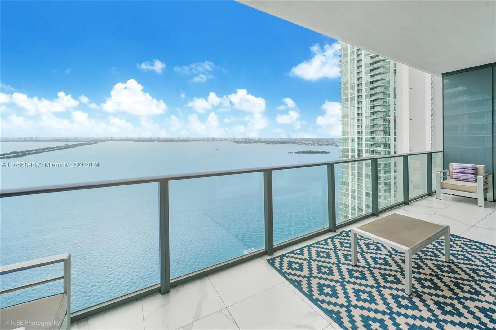 Straight on views of Biscayne Bay with stunning sunrise and evening skyline views.