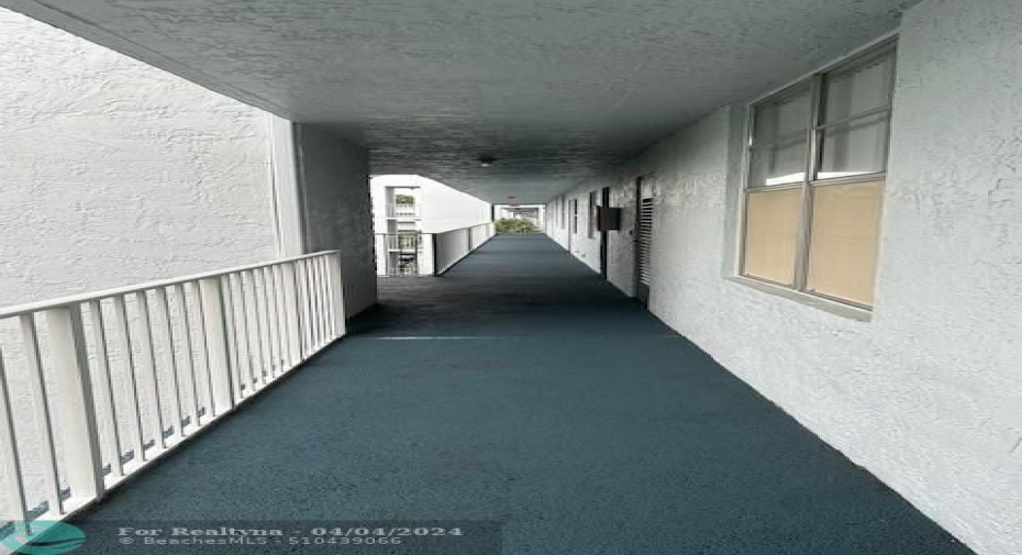 Walkway Left