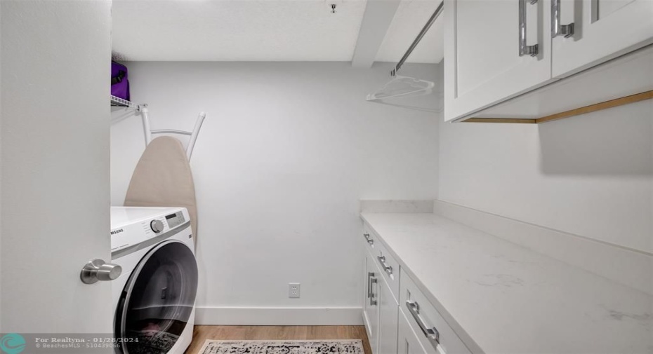 Customized laundry room w/built-in cabinets & new Washer & Dryer!