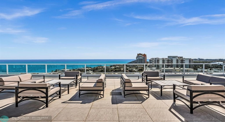 Rooftop Patio with  Magnificent Ocean, Intracoastal & City Views!