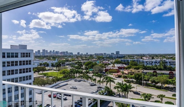 Amazing Sunsets with this west view of the downtown Fort Lauderdale skyline