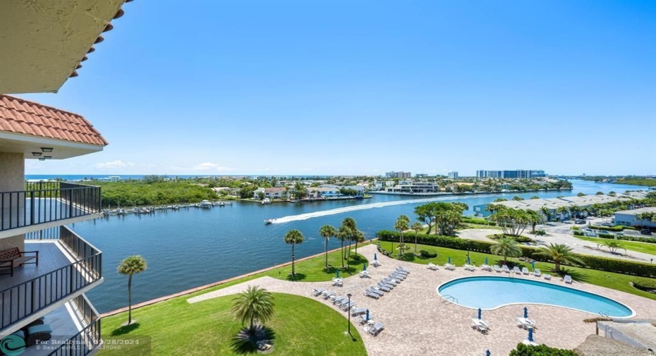 Pool Area, Intracoastal