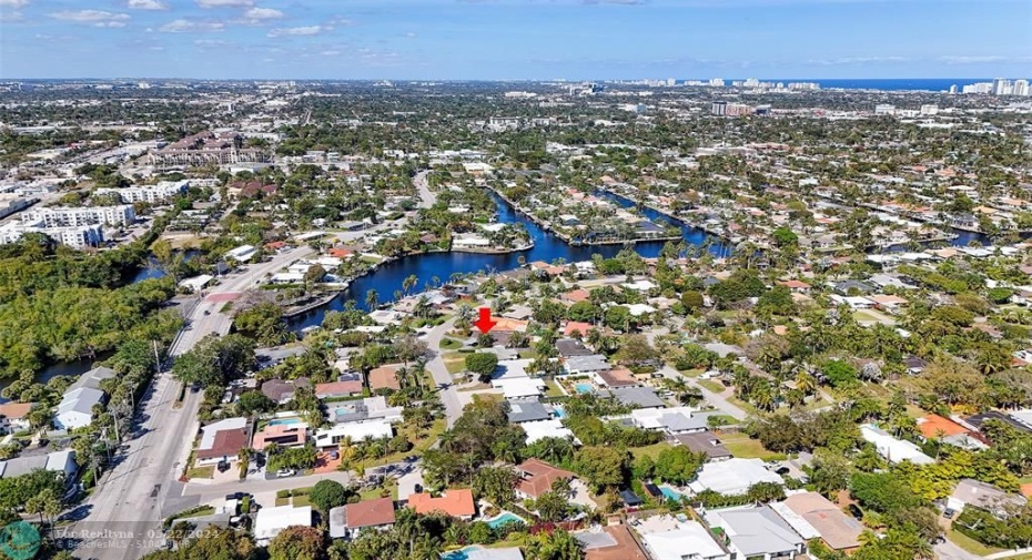 Aerial view looking North...Wilton Manors is just across the River.