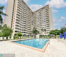 Condo/co-op/villa/townhouse For Sale