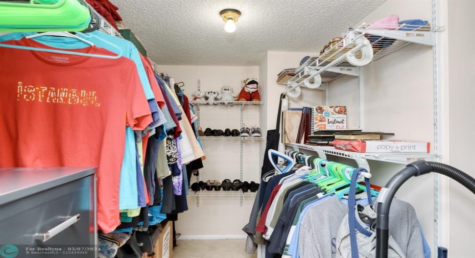 Walk-in closet