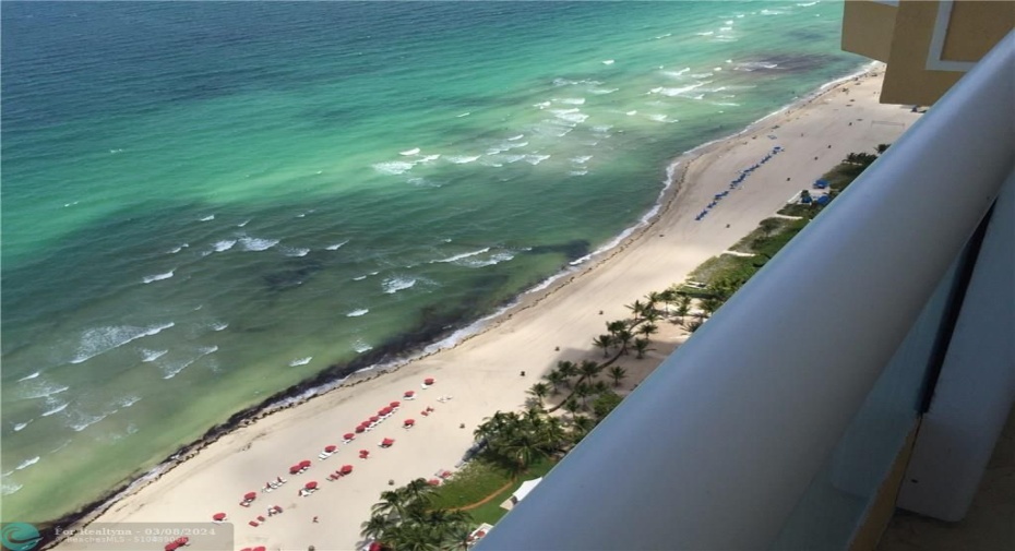 FORT LAUDERDALE BEACH FROM NEARBY HOTEL