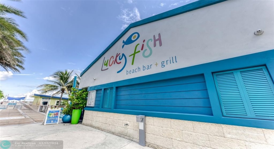 Lucky Fish Beach Bar & Grill - Pompano Beach