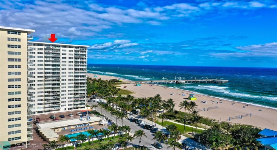 Live on the ocean in the heart of the Pompano Beach Promenade