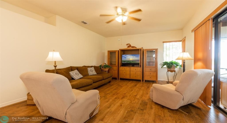 Family Room with access to screened in lanai.