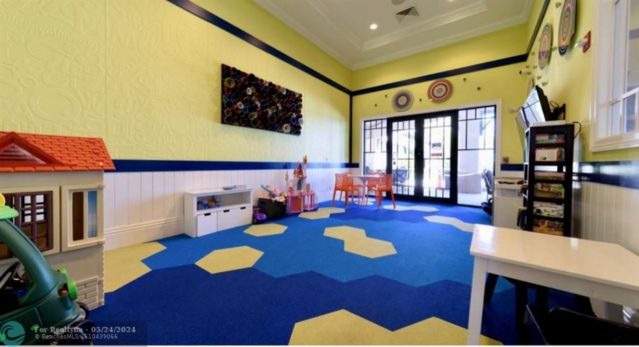 Kid day care/play area