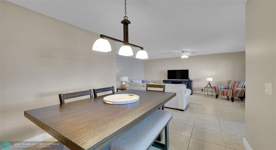 Bright and spacious dining area