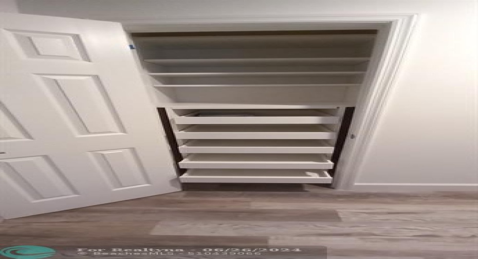 Pantry with pull out drawers