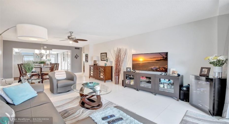 OPEN FLOOR CONCEPT LIVING ROOM AND DINING ROOM