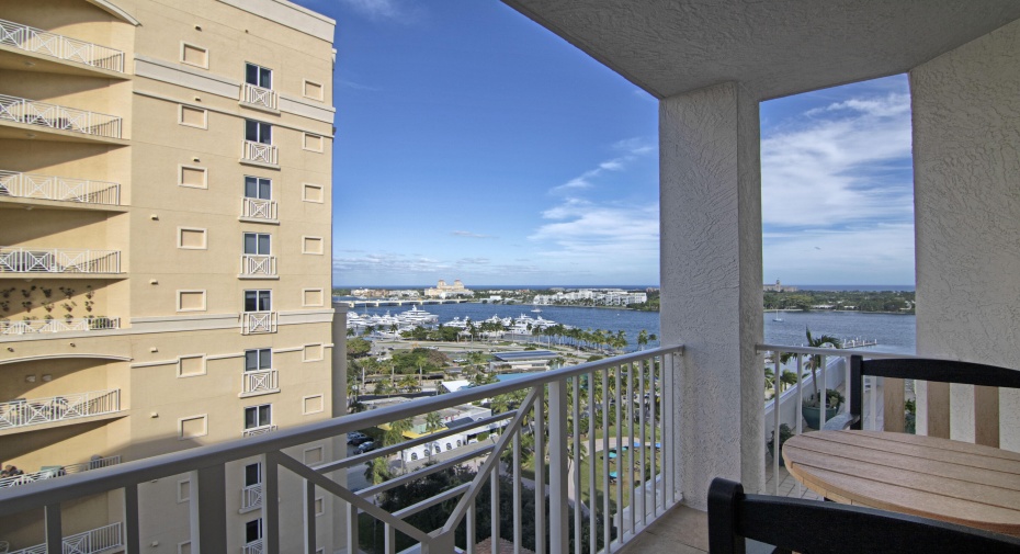 255 Evernia Street Unit 1203, West Palm Beach, Florida 33401, 2 Bedrooms Bedrooms, ,2 BathroomsBathrooms,Residential Lease,For Rent,Evernia,12,RX-10948185