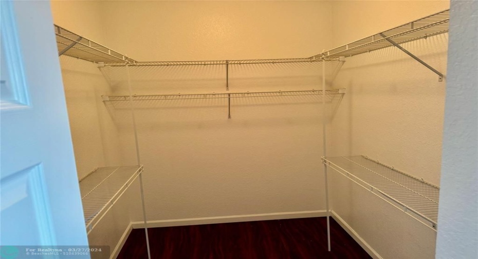 walk in closet