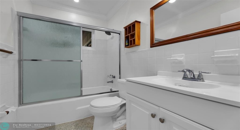 Second bathroom, combination tub & shower