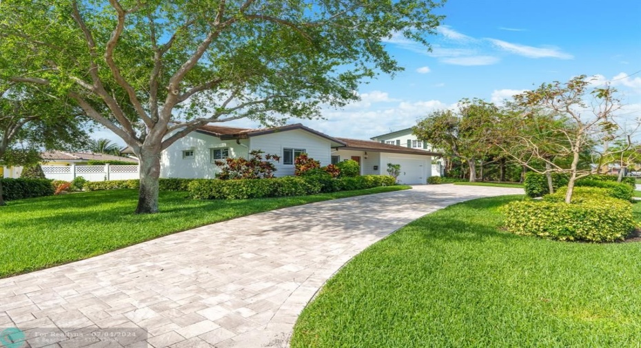 New Paver Driveway and Walkway ~ Plenty of room for your cars, trucks, toys and boat here!