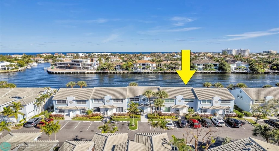 Nicely situated on the water in Boca Quay community