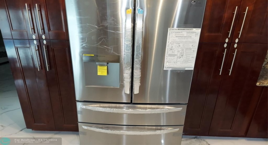 brand new LG 4 door refrigerator, never used