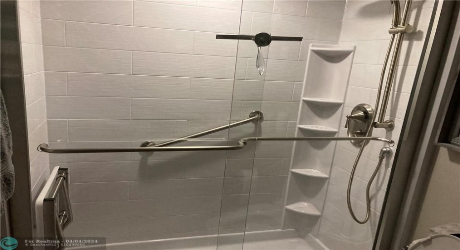 Brand new walk-in shower (completed June 2023)