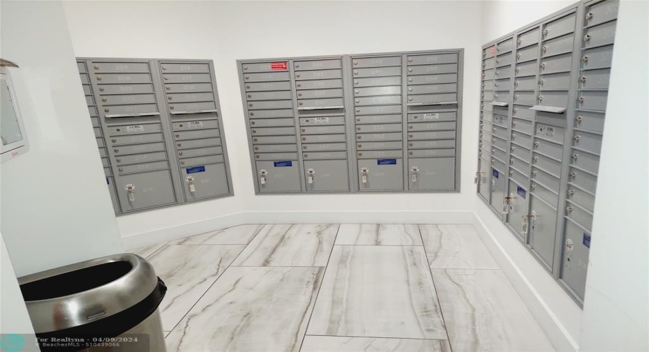 MAIL ROOM