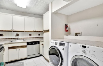 NEW WASHER AND DRYER INSTALLED IN 2023