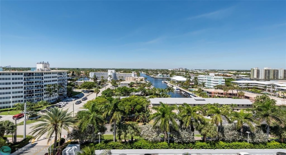 Direct canal and intracoastal view