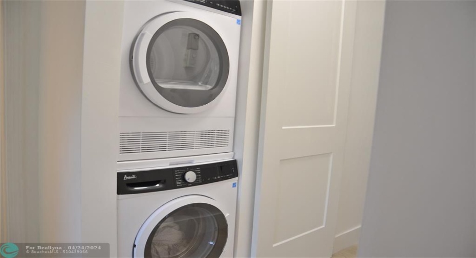 New Washer/Dryer in unit