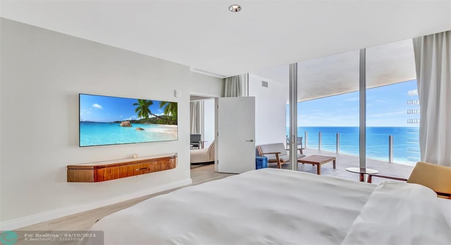 Luxurious King Size Master Suite with Ocean Views.