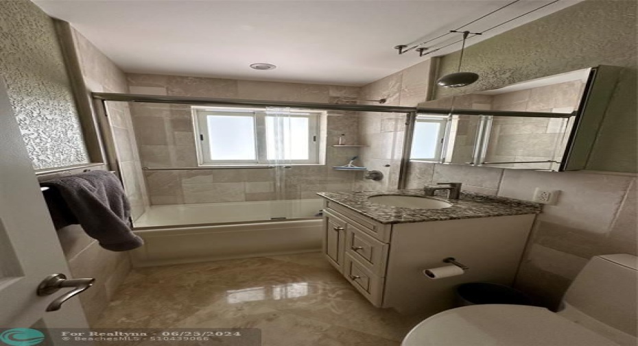 Second Bathroom with Jacuzzi Tub