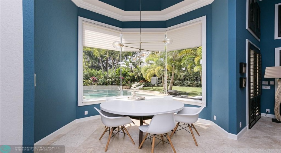 BREAKFAST NOOK OWNER WILL CONSIDER PAINTING BLUE TO WHITE/GRAY