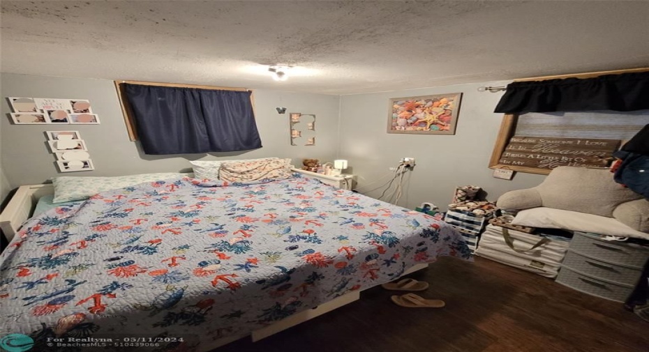 1 bed / 1 bath Casita!