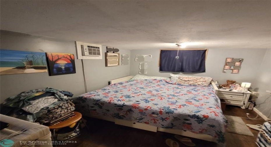 1 bed / 1 bath Casita!