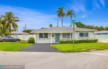 Welcome home to this modern single family home rental in the hearth of Oakland Park. Large fenced backyard and extra parking available for RV or boat.