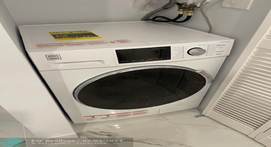 NEW WASHER/DRYER COMBO