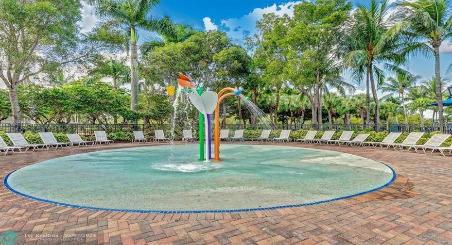 SPLASH PAD FOR THE KIDS