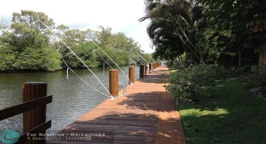 Dock with ocean access. Fixed bridges