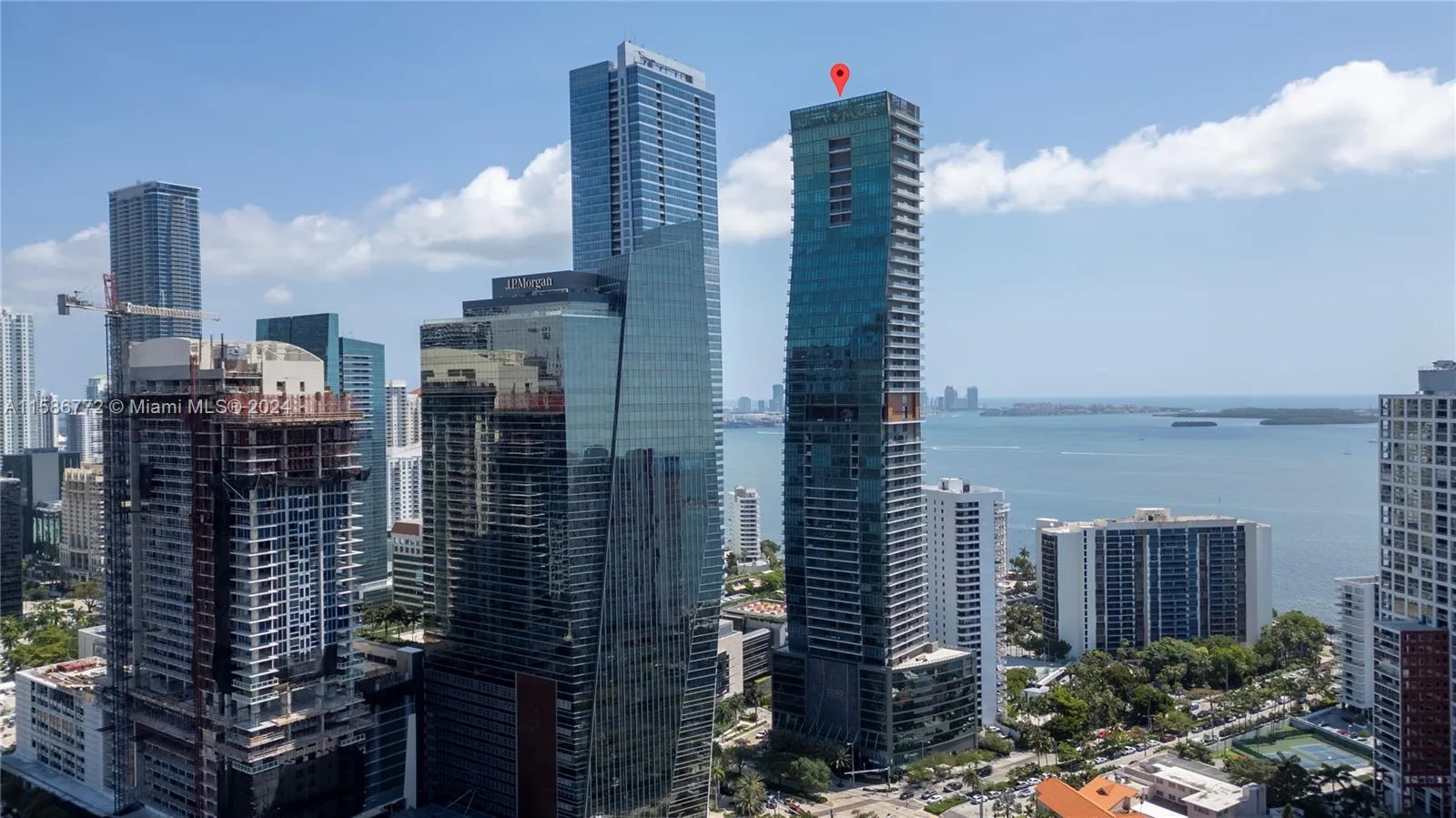 Welcome to the Brickell Ave, Welcome to the  Echo Brickell Building.