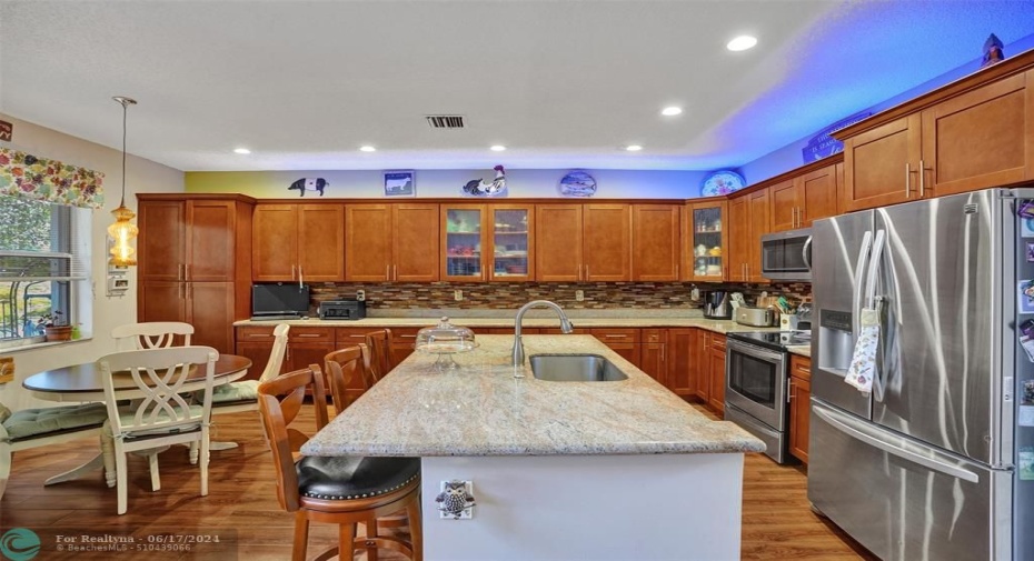 *THIS IS THE KITCHEN OF YOUR DREAMS!*