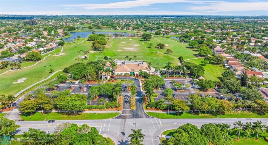 Winston Trails homes surround the world class Winston Trails Public Golf Course and Club.