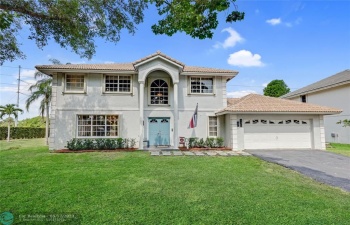 Beautiful, expansive UPDATED Davie home on a HUGE lot