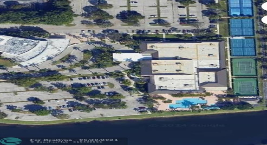 Aerial of Kings Point Clubhouse and Recreation Facilities
