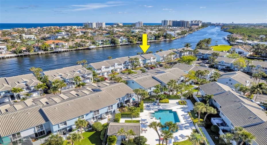 Boca Quay is a gated  community located right on the main instracoastal