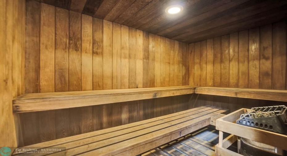 Sauna/Bathroom