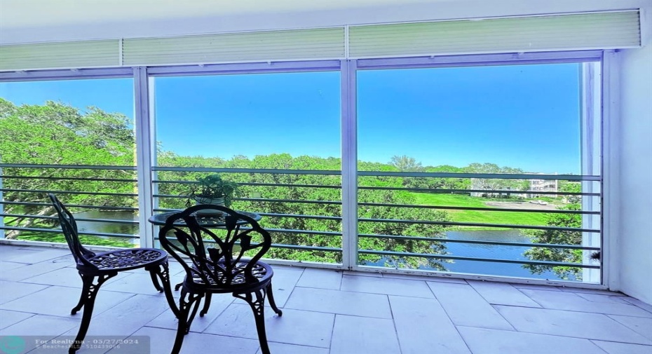 4th Floor Waterview from Screen Enclosed Patio