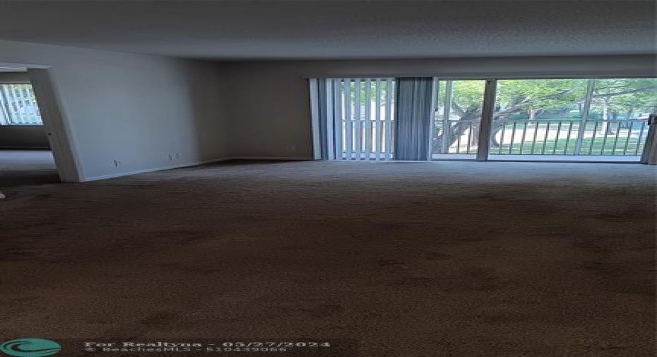 Living/dining space