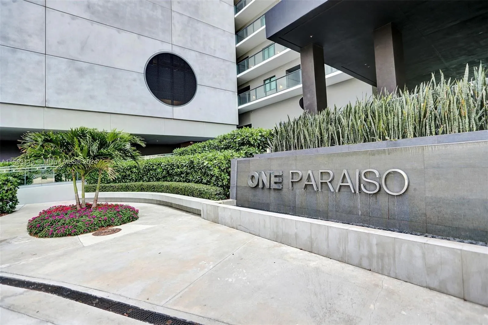 One Paraiso, a luxury condo in the Heart of Edgewater