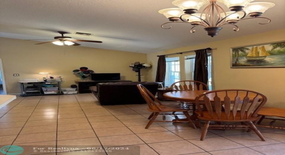 Family rm and Dining area